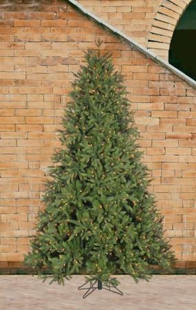 Deluxe Trinity Pine 9' Pre Lit Staylit Clear